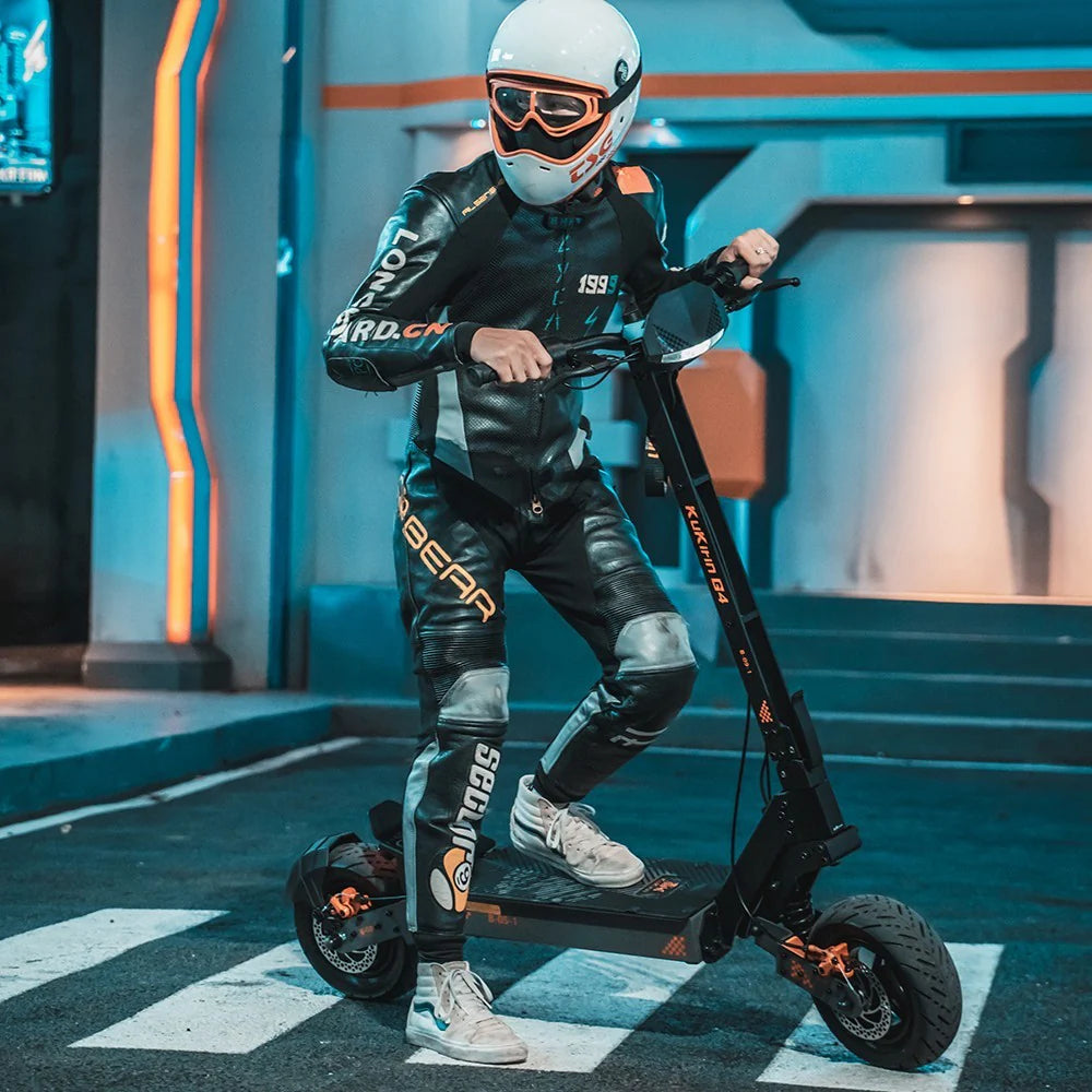 Kugoo KuKirin G4 avec moteur 2000 W, batterie 60 V 20 Ah, portée maximale de 75 km, vitesse maximale de 70 km/h, pneus tubeless de 11 pouces, clignotants